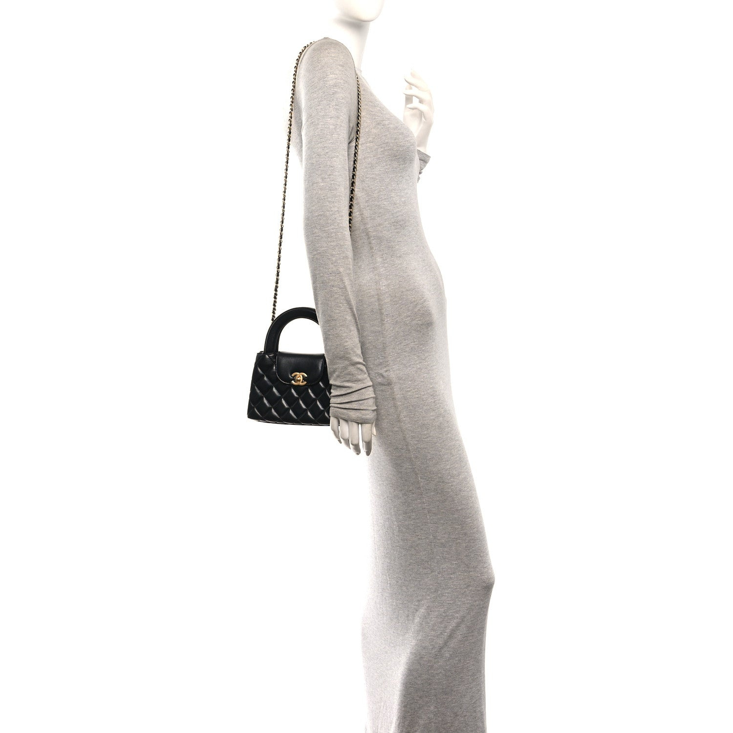 Chanel Nano Kelly Shopper Black in pelle di vitello invecchiata lucida · Foto 2