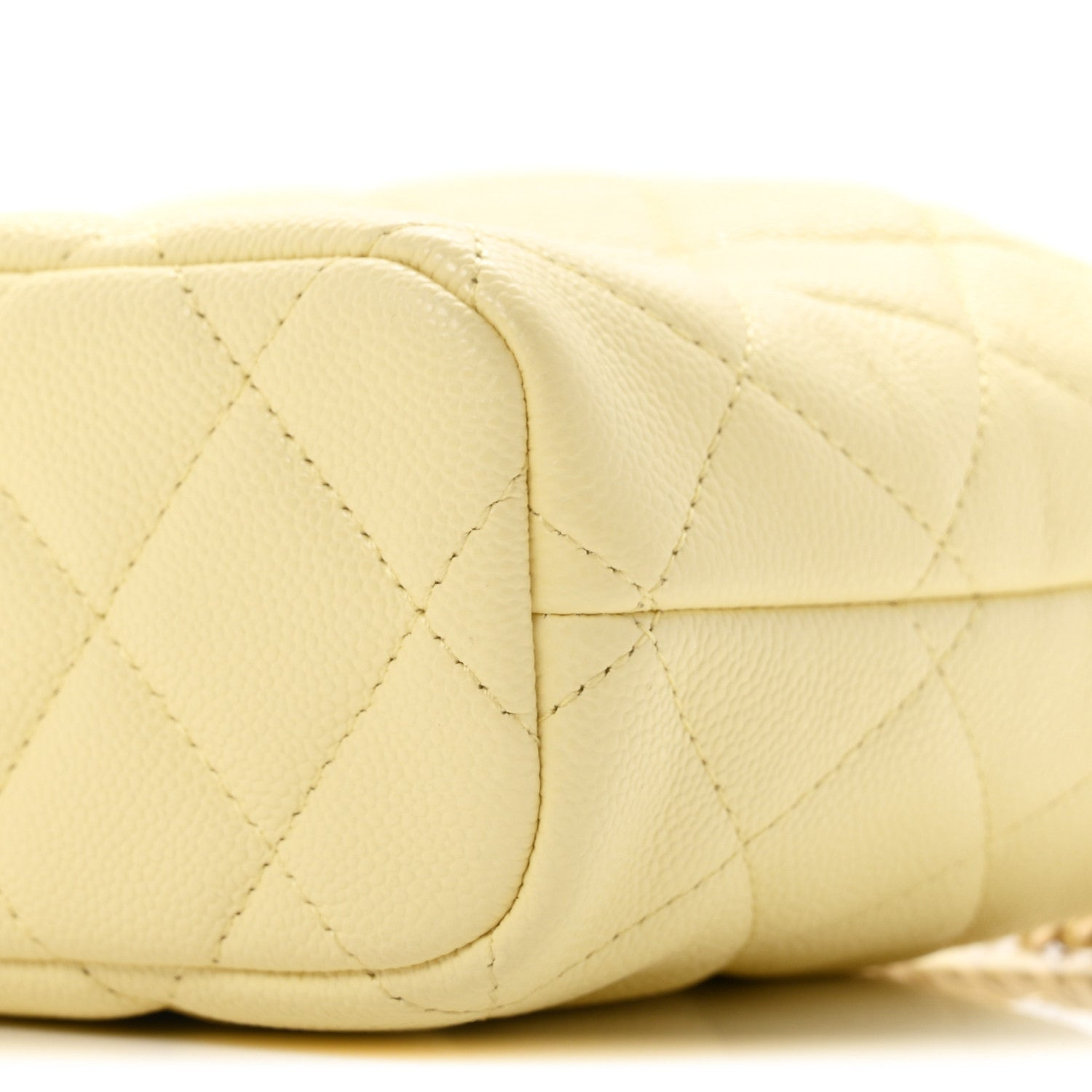 Chanel Pochette Hobo trapuntate in caviale con catena giallo chiaro · Foto 10