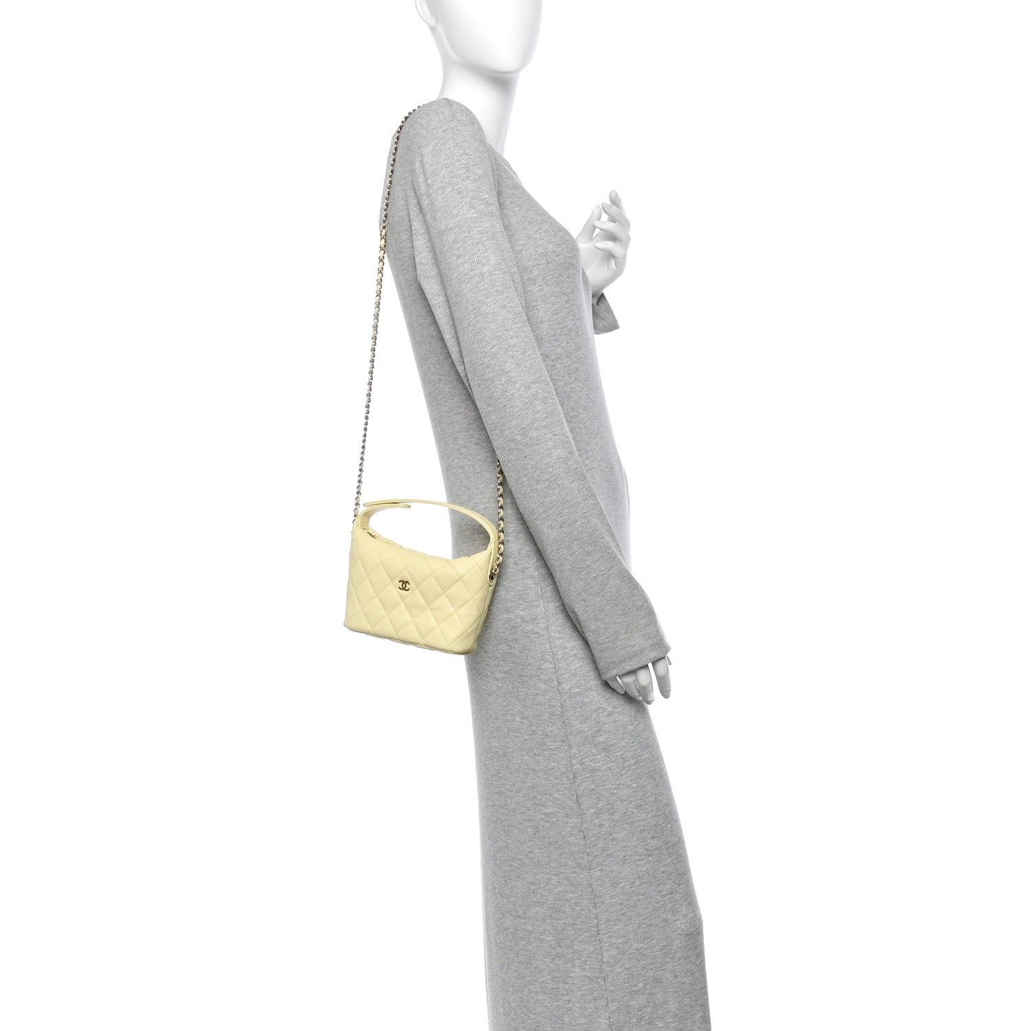 Chanel Pochette Hobo trapuntate in caviale con catena giallo chiaro · Foto 2