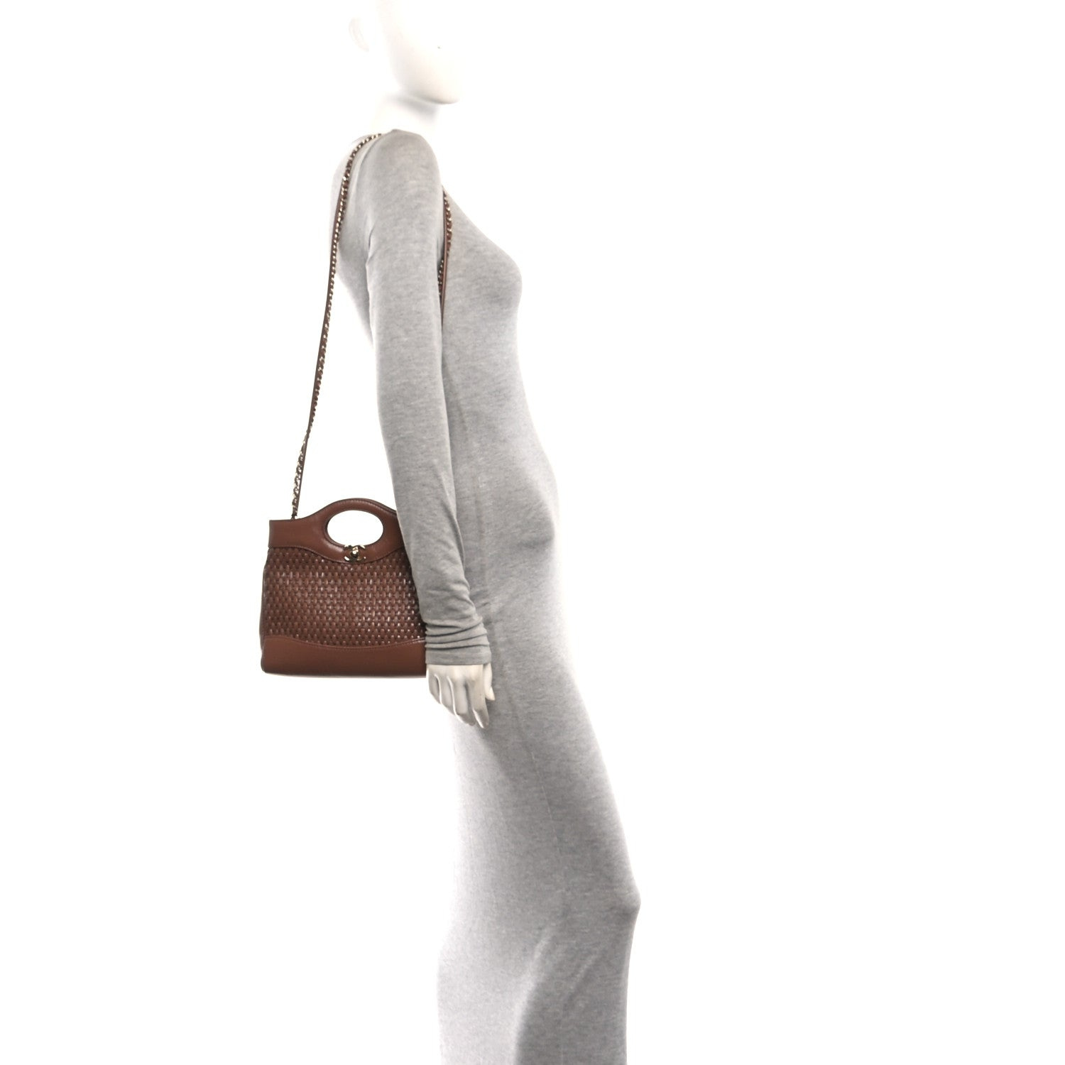 Chanel Glänzende Mini 31 Einkaufstasche aus Lammleder und Kalbsleder in Lackoptik, gesteppt, braun · Foto 2